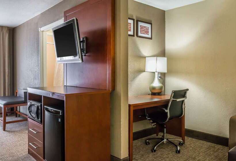 בית מלון כפרי Comfort Inn