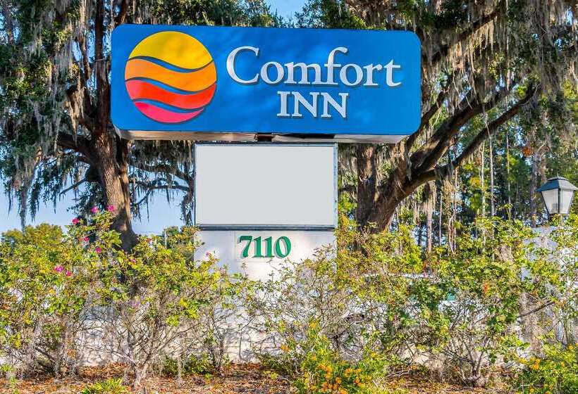 בית מלון כפרי Comfort Inn