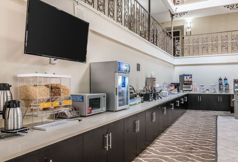 בית מלון כפרי Comfort Inn