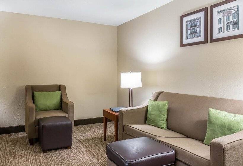 בית מלון כפרי Comfort Inn