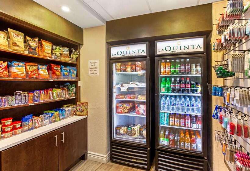 בית מלון כפרי Comfort Inn & Suites Sarasota I75