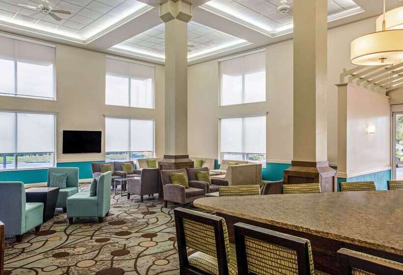 בית מלון כפרי Comfort Inn & Suites Sarasota I75