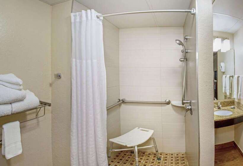 فندق Comfort Inn & Suites Sarasota I75