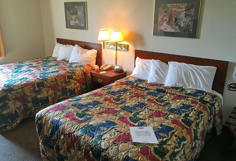 فندق Country Hearth Inn & Suites Willard