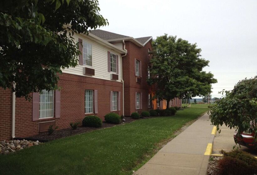 فندق Country Hearth Inn & Suites Willard