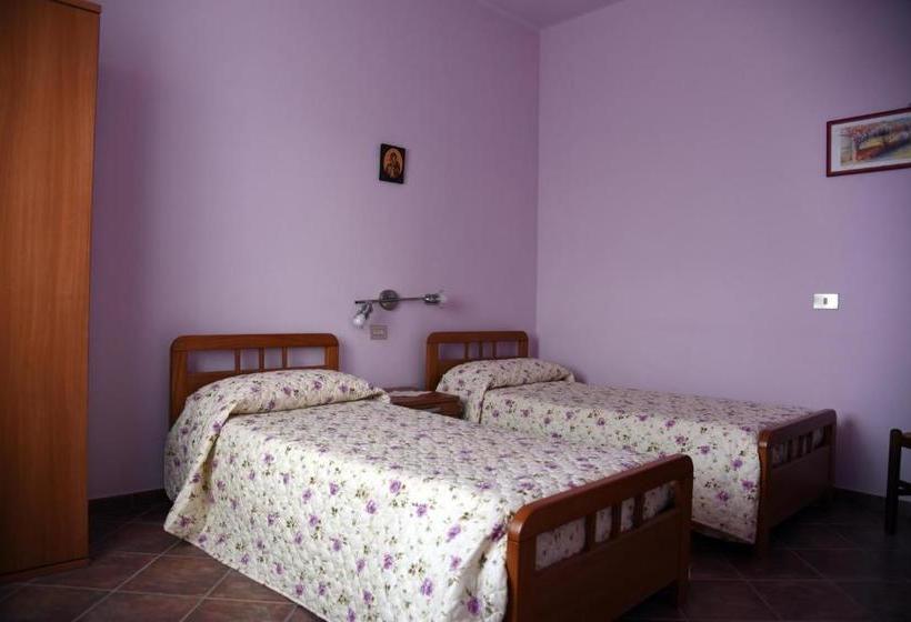 호텔 Albergo Dei Bersaglieri