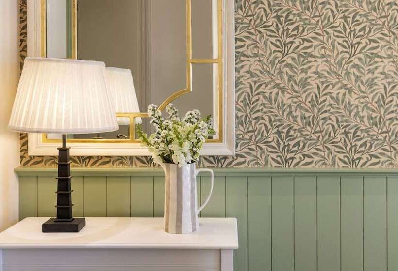 Отель Despotiko