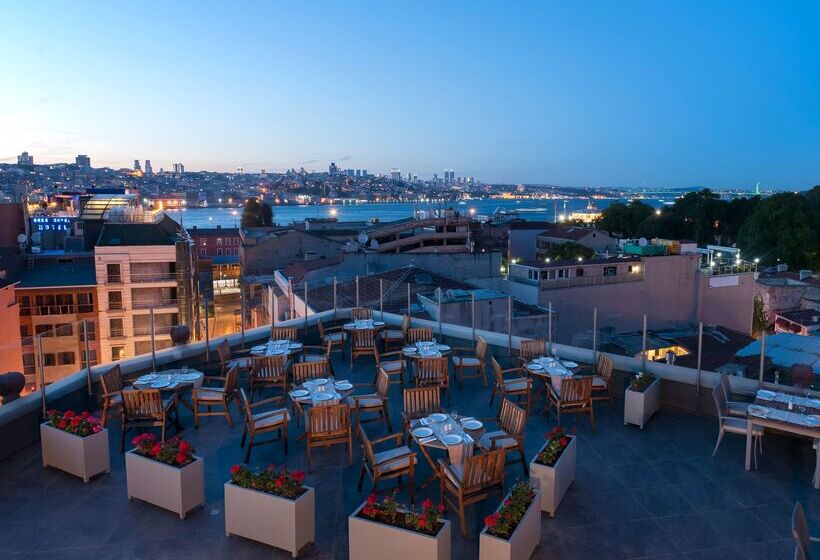 Doubletree By Hilton Hotel Istanbul Sirkeci