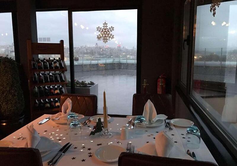 Doubletree By Hilton Hotel Istanbul Sirkeci