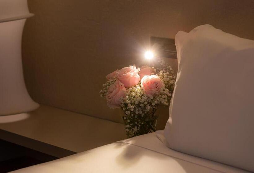 Duquesa De Cardona Hotel 4 Sup By Grup Duquessa