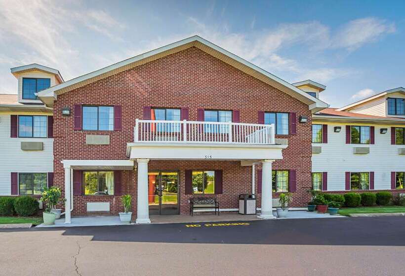 فندق Econo Lodge Inn & Suites