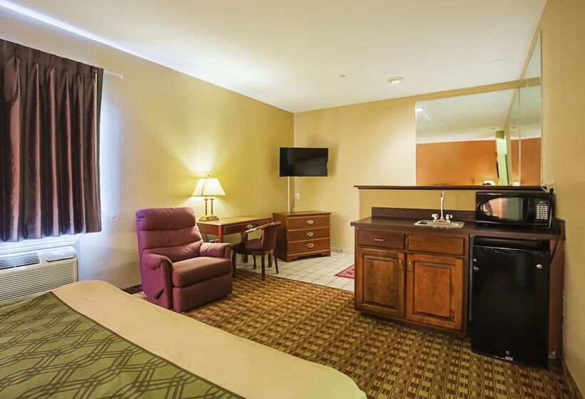 فندق Econo Lodge Inn & Suites