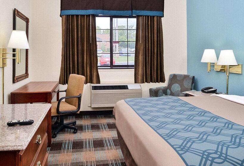 فندق Econo Lodge Inn & Suites