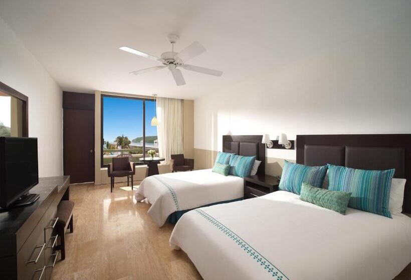 ホテル El Cid Castilla Beach