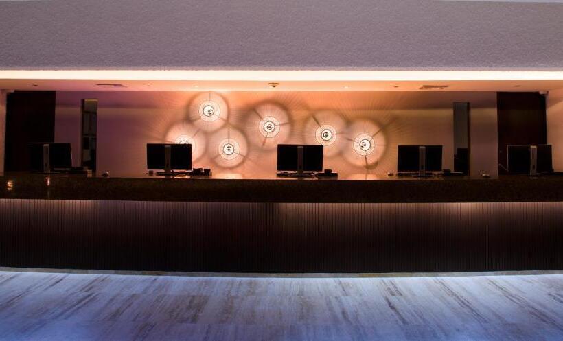 ホテル El Cid Castilla Beach