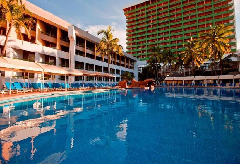 בית מלון כפרי El Cid Castilla Beach