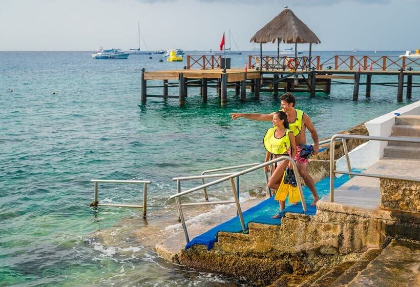 호텔 El Cid La Ceiba Beach