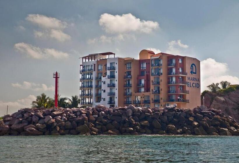 호텔 El Cid Marina Beach