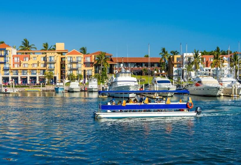 ホテル El Cid Marina Beach