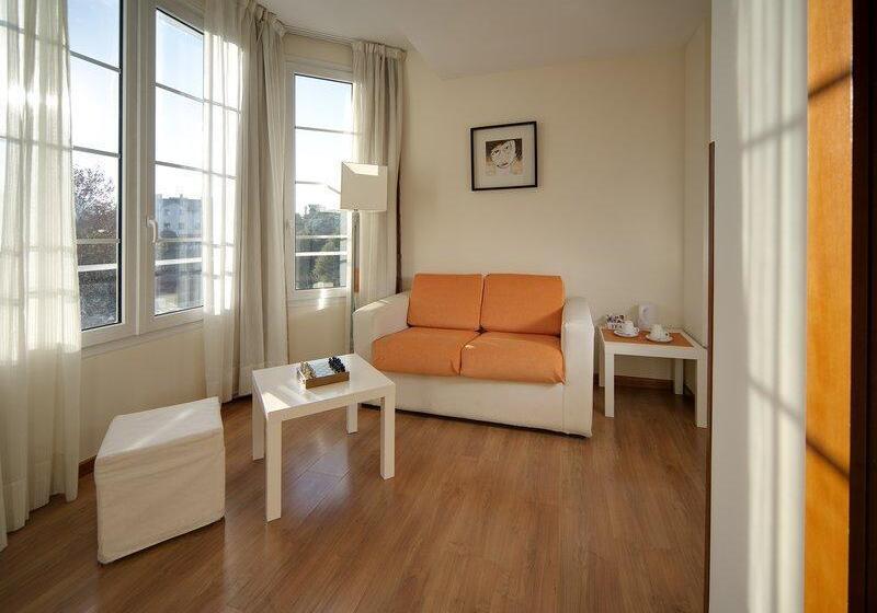 ホテル Exe Zarzuela Park