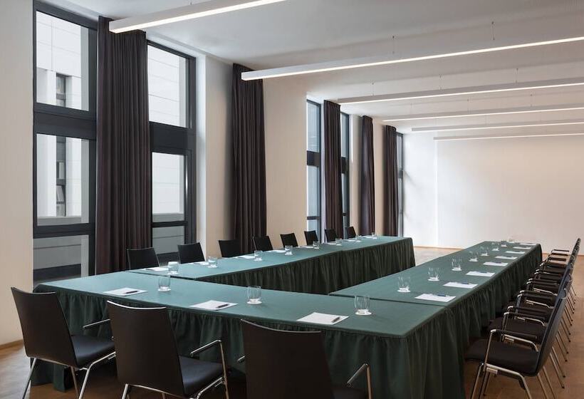 هتل Four Points Sheraton Bolzano Bozen