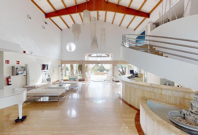 هتل Garden Saladina