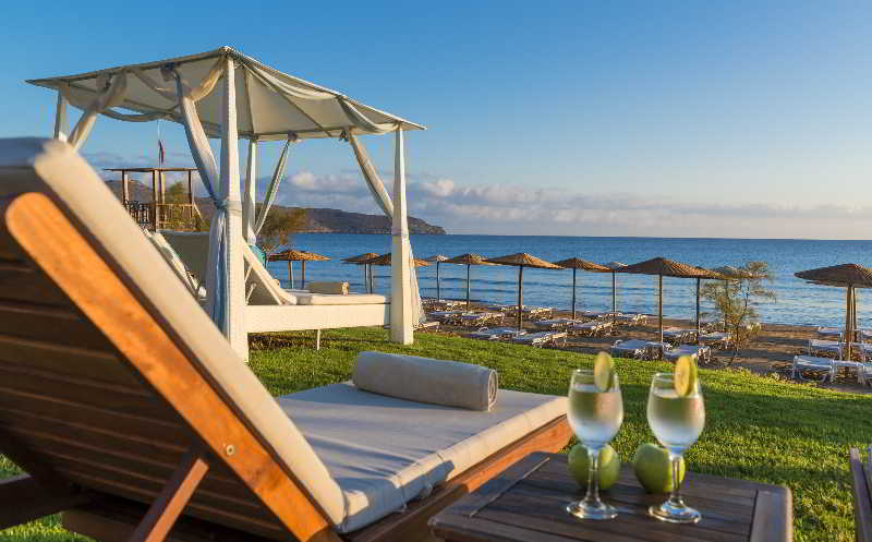 בית מלון כפרי Giannoulis   Santa Marina Plaza