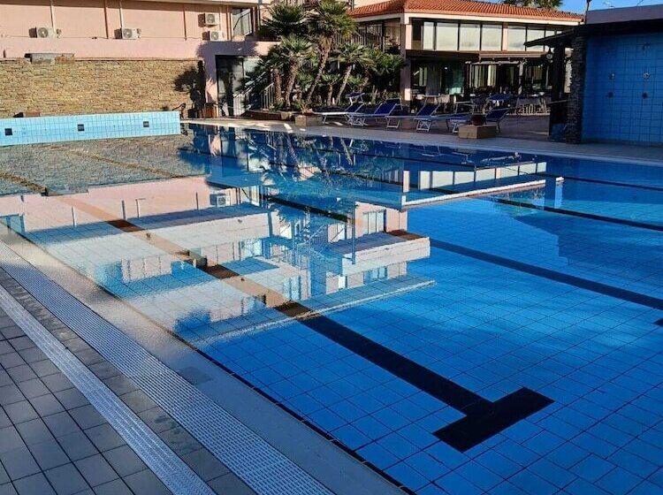 酒店 Green Sporting Club