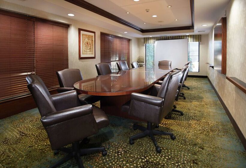 فندق Hampton Inn Linden