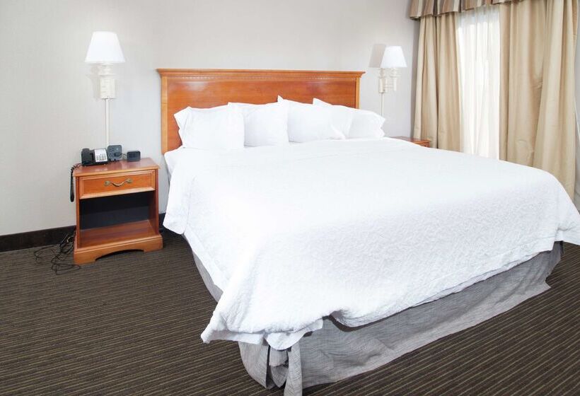 فندق Hampton Inn Linden