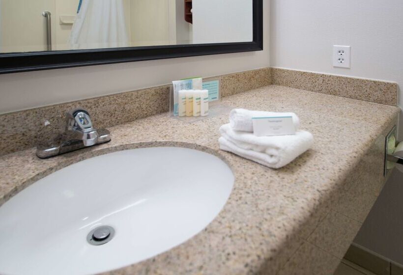 فندق Hampton Inn Linden