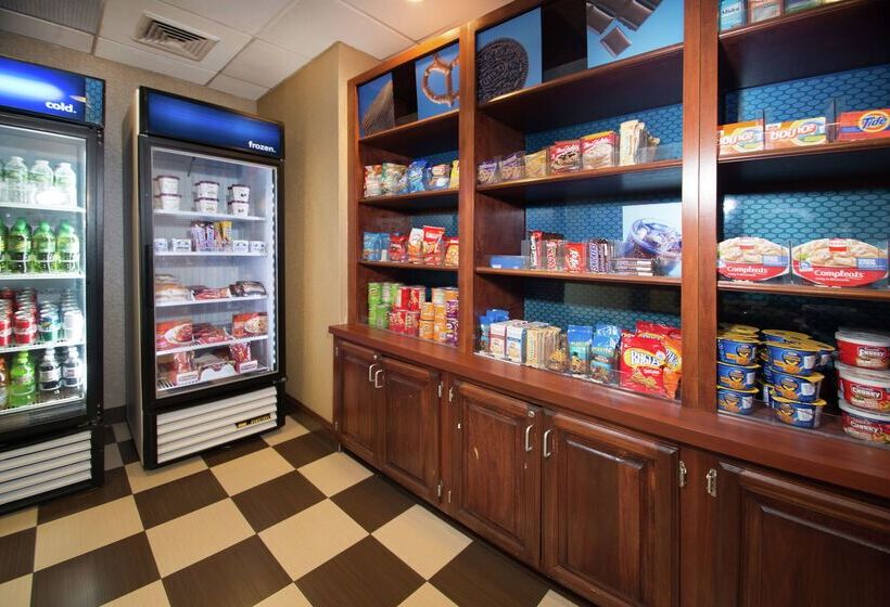 فندق Hampton Inn Linden