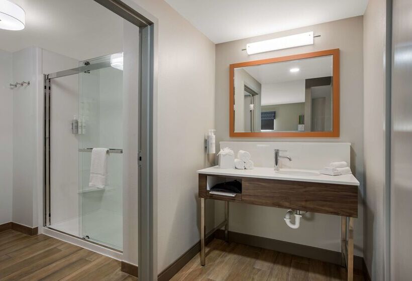 فندق Hampton Inn Linden