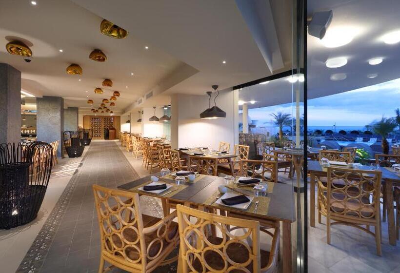 Hard Rock Hotel Tenerife