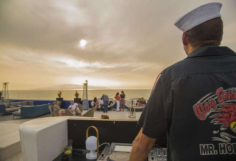 Hard Rock Hotel Tenerife