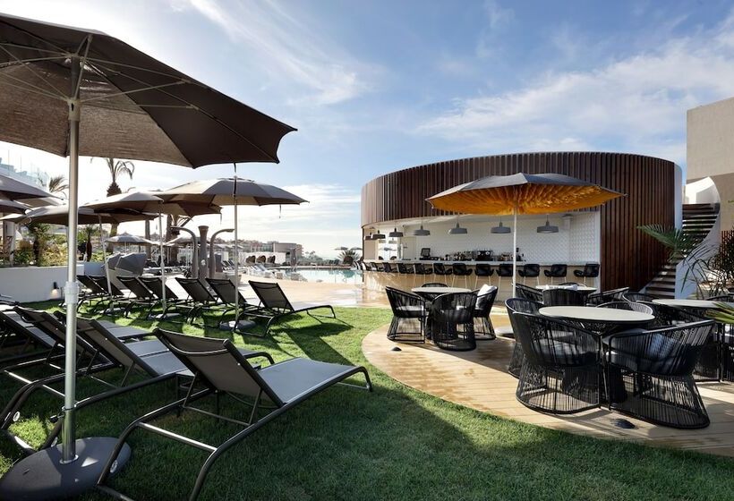 Hard Rock Hotel Tenerife