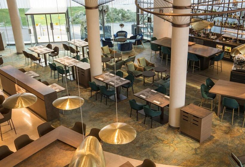 Отель Hilton Diagonal Mar Barcelona