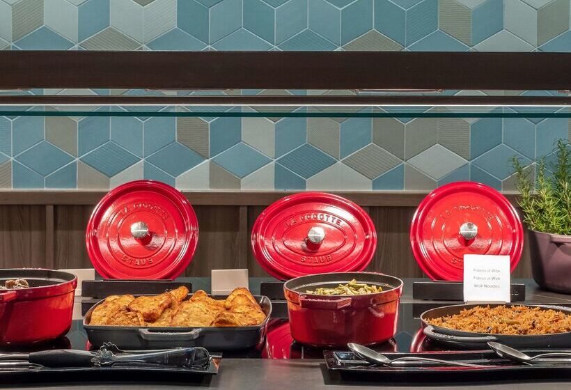 Отель Hilton Diagonal Mar Barcelona