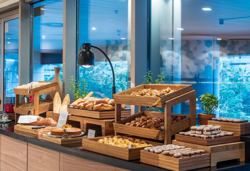 Отель Hilton Diagonal Mar Barcelona