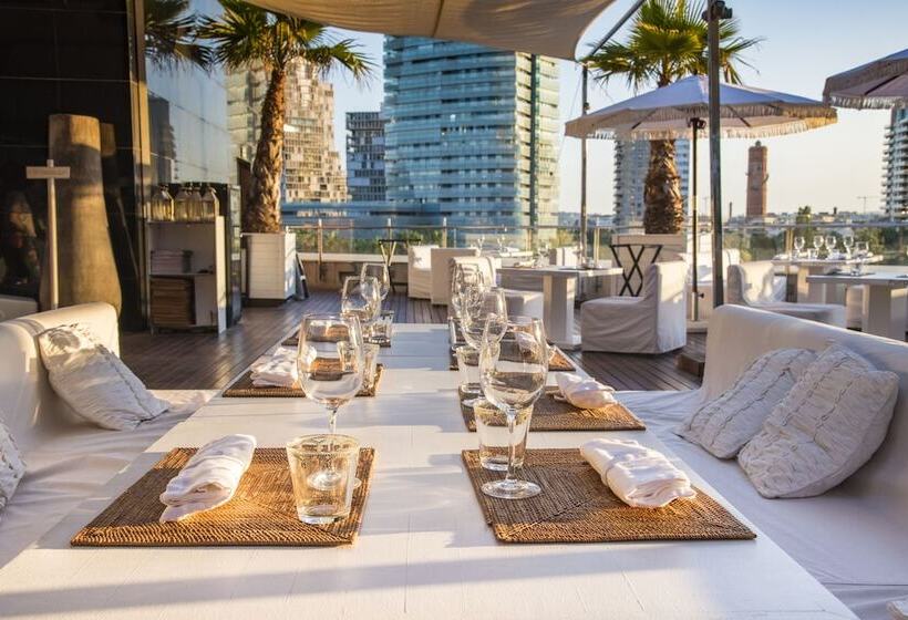 Отель Hilton Diagonal Mar Barcelona