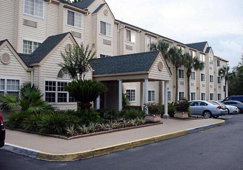 ホテル Hometown Inn & Suites Jacksonville Butler Blvd./southpoint