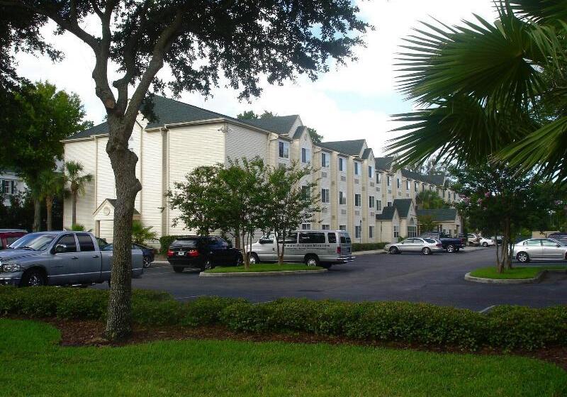 ホテル Hometown Inn & Suites Jacksonville Butler Blvd./southpoint