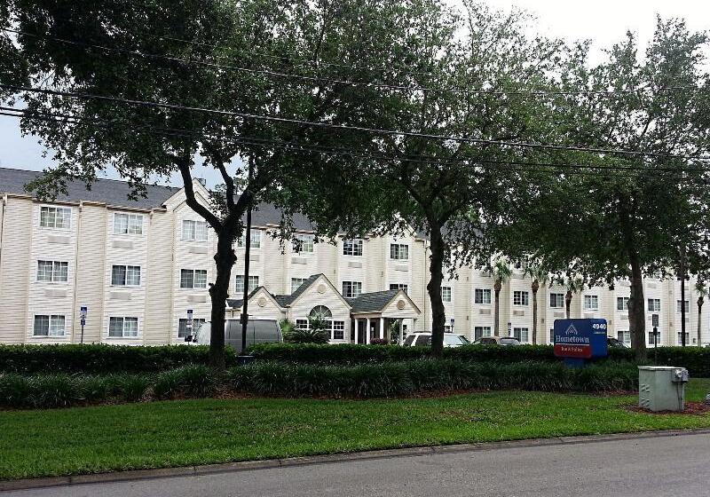 ホテル Hometown Inn & Suites Jacksonville Butler Blvd./southpoint