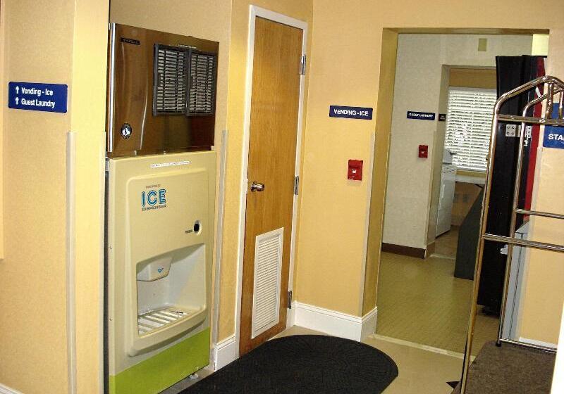 فندق Hometown Inn & Suites Jacksonville Butler Blvd./southpoint