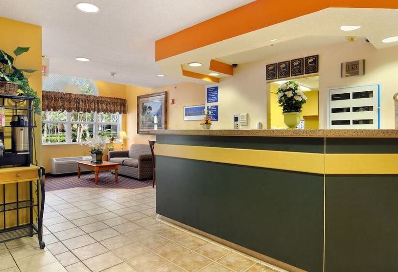 ホテル Hometown Inn & Suites Jacksonville Butler Blvd./southpoint