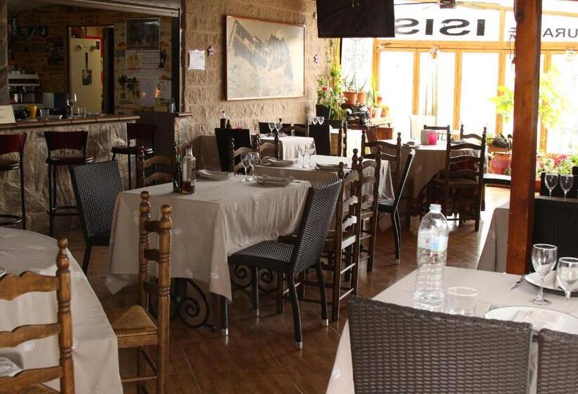 Отель Hostal Isis