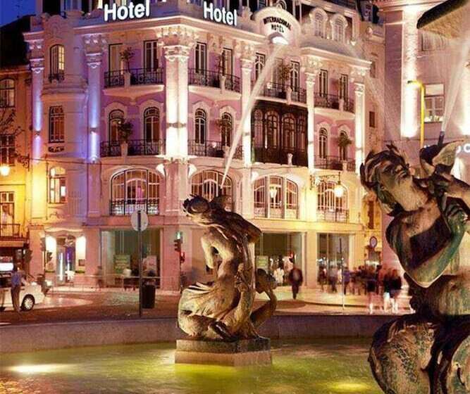 هتل Internacional Design