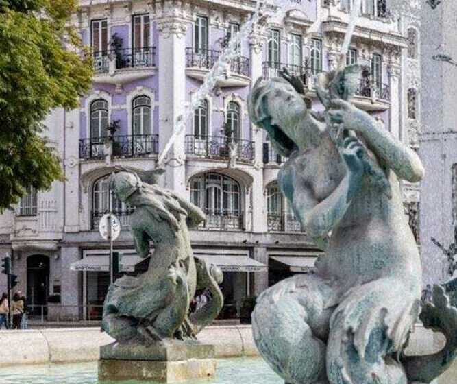 هتل Internacional Design