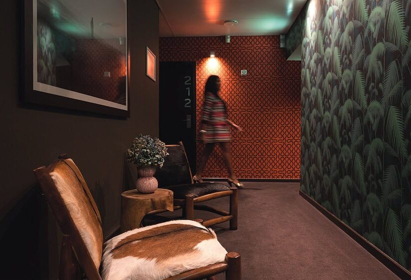 هتل Internacional Design