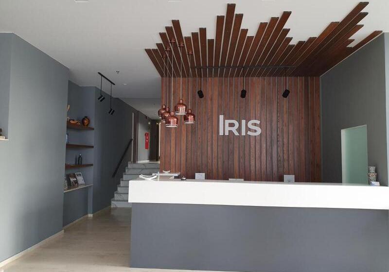 هتل Iris